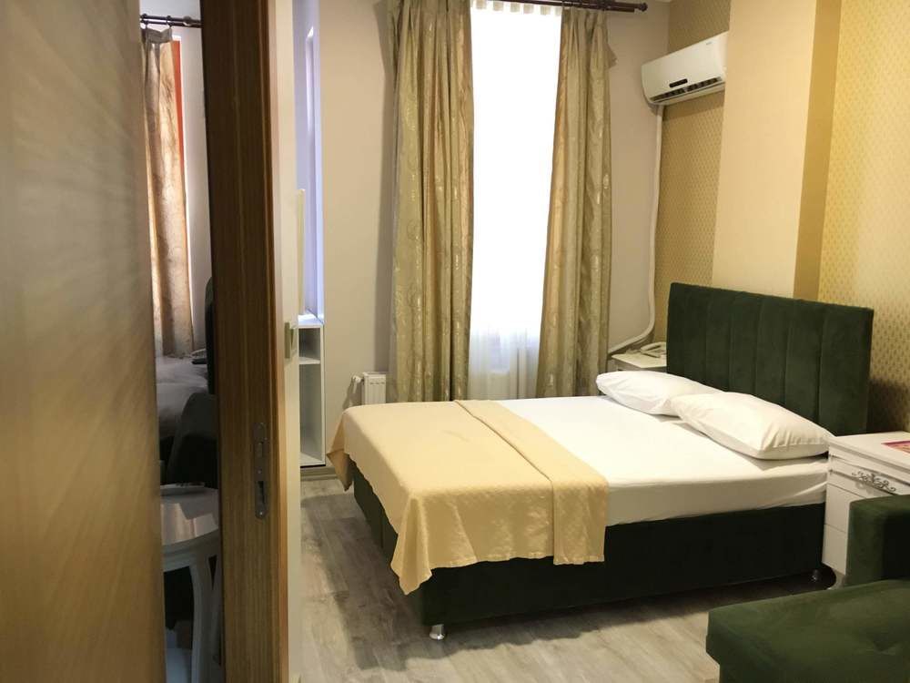 Hotel Admire 3*