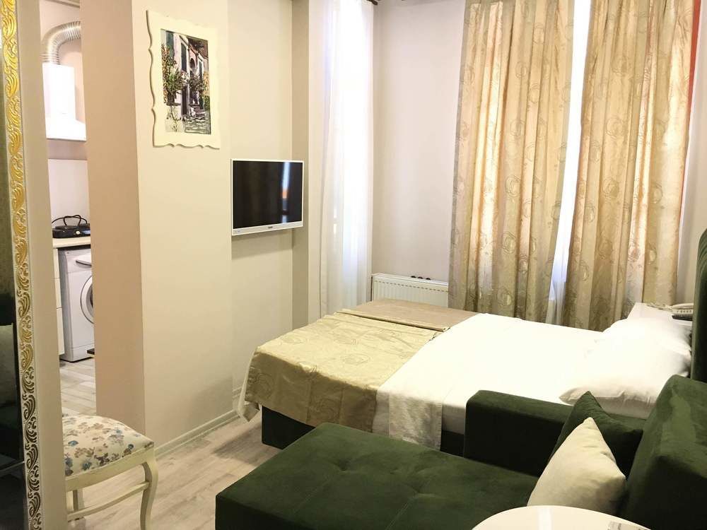 Admire Hotel